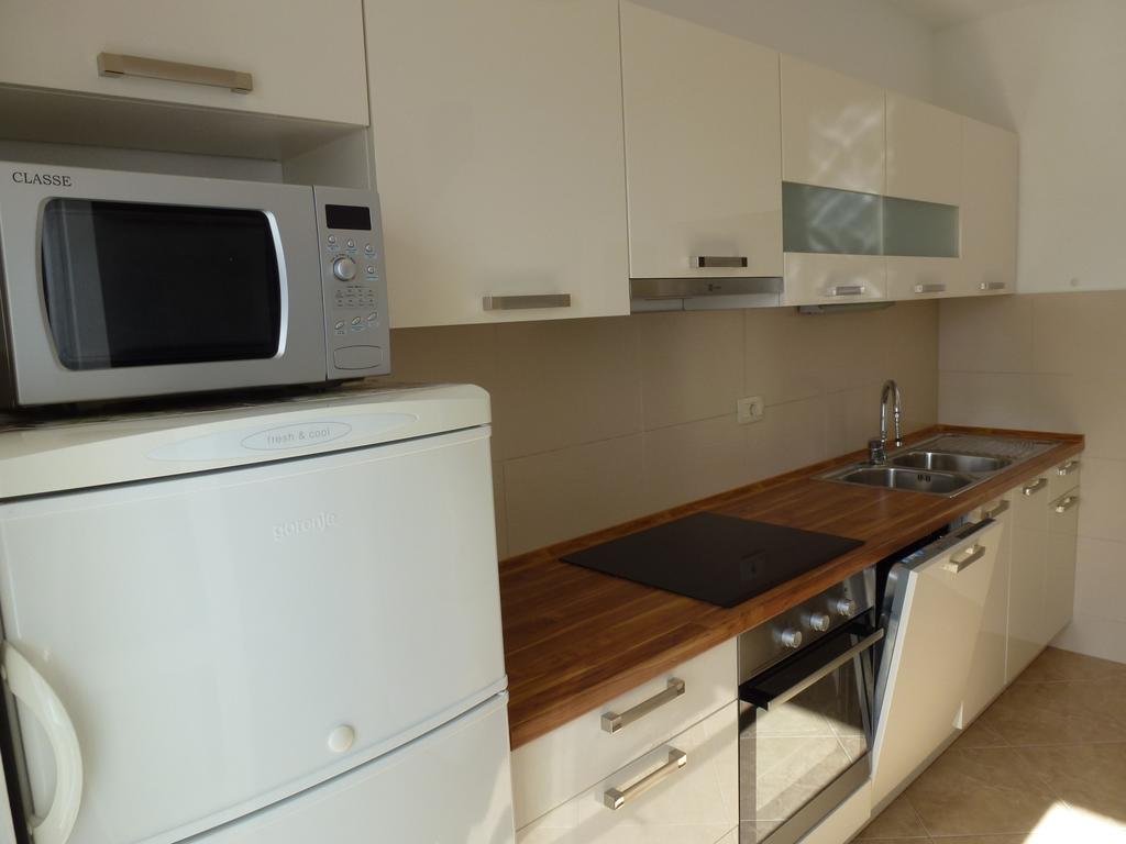 Apartments Tony Stanici - Omiš Exterior foto